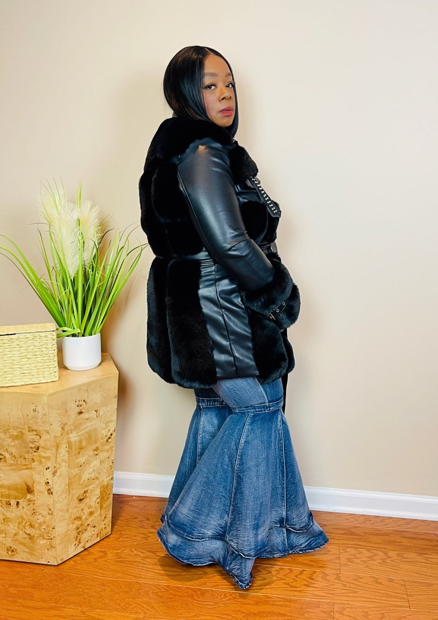 FUR & LEATHER JACKET BLACK