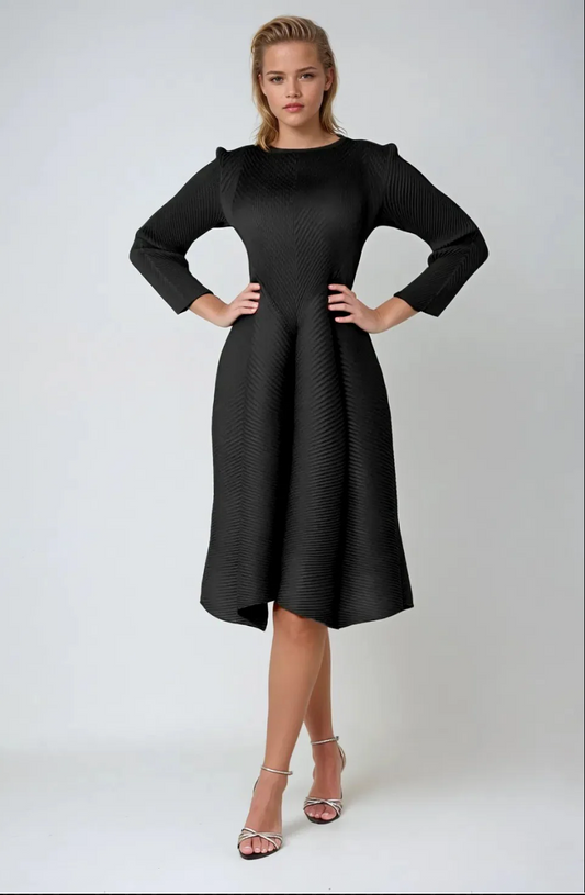 LINEAR GRACE DRESS-BLACK