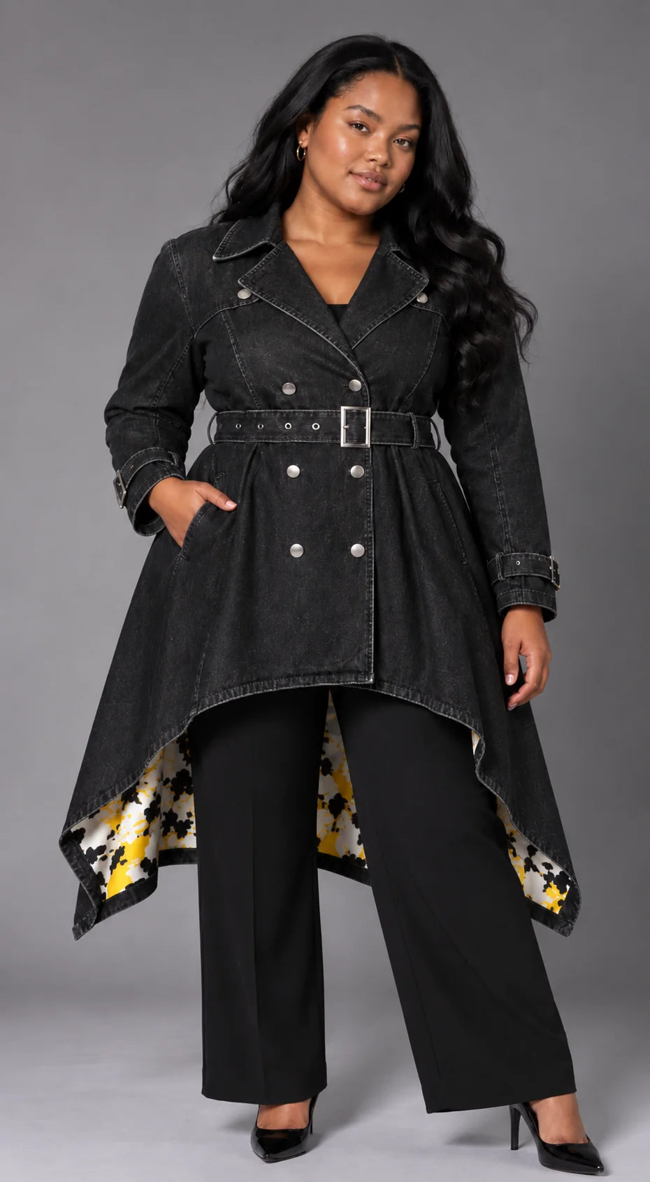 ABSTRACT ALLURE COAT